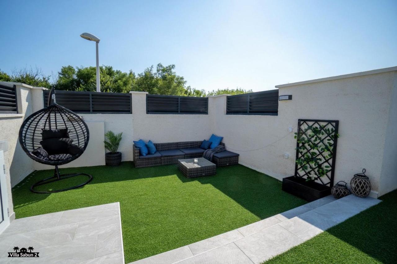 Villas Sabun - Modern House With Heated Pool Привлака Екстер'єр фото