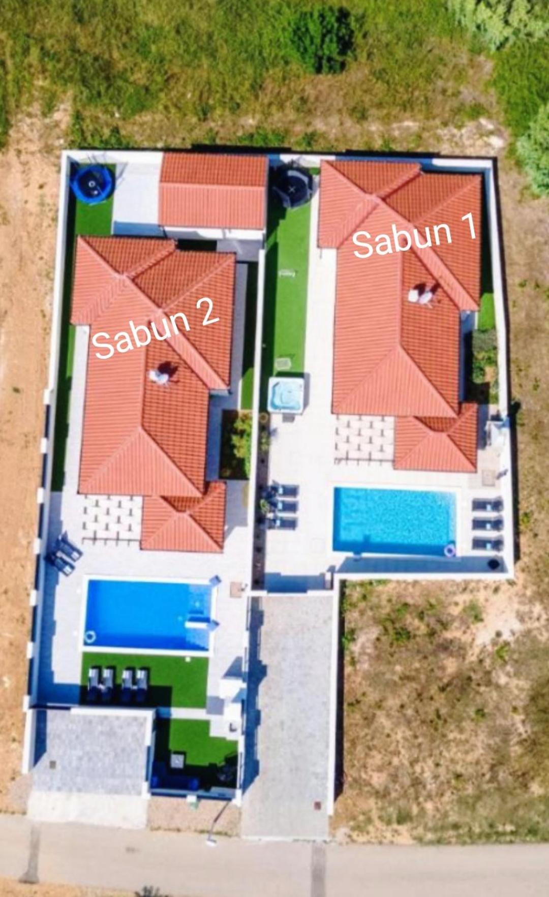 Villas Sabun - Modern House With Heated Pool Привлака Екстер'єр фото